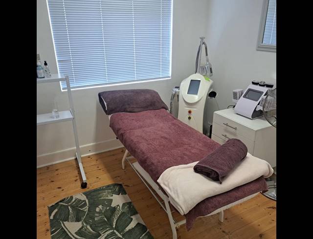 BUSINESS PROPERTY TO RENT IN WALMER